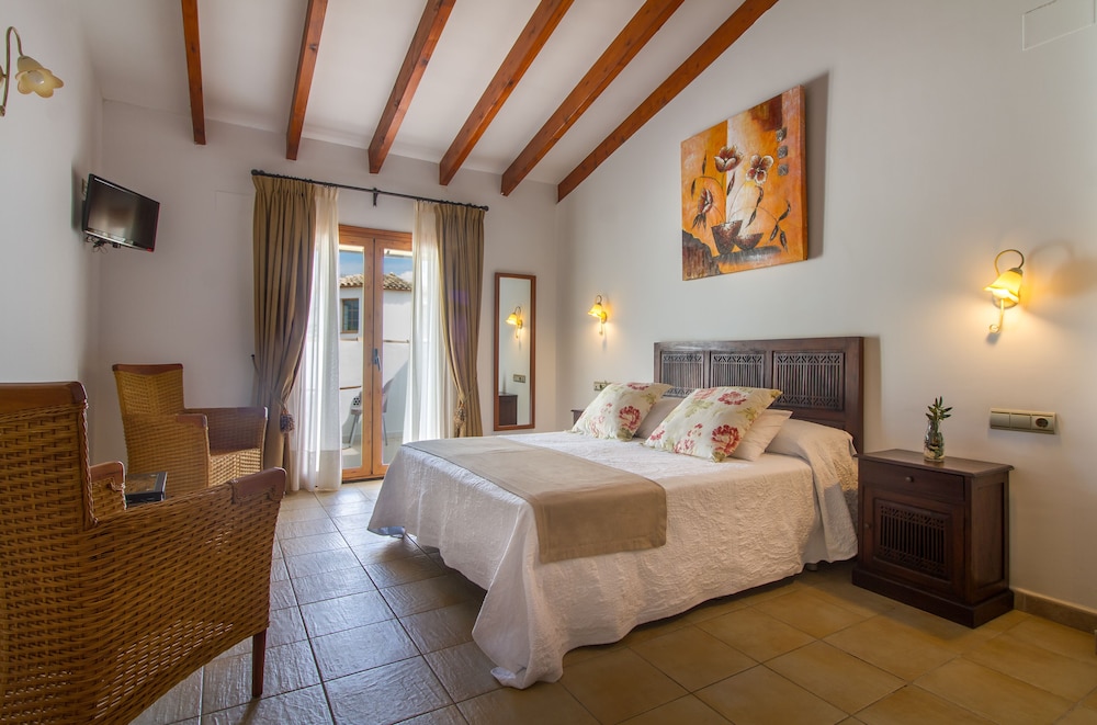 Traditional Double Room, 1 Queen Bed, Balcony - Photo 1