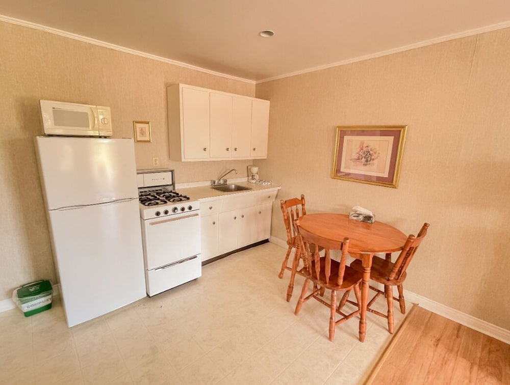 Studio Suite photo 2