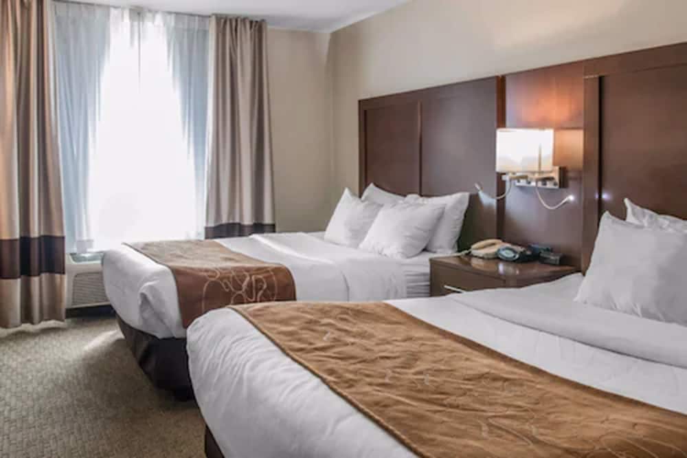 Suite, 2 Queen Beds, Non Smoking photo 3