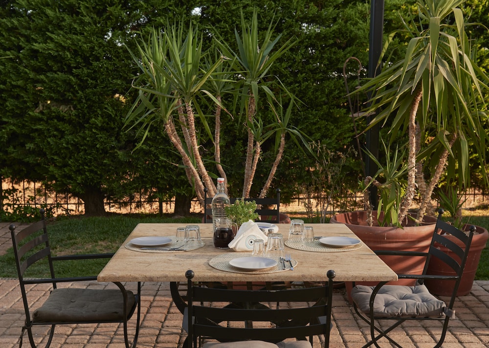 Deluxe Suite, Ensuite (Suite 3-Private Terrace) photo 3