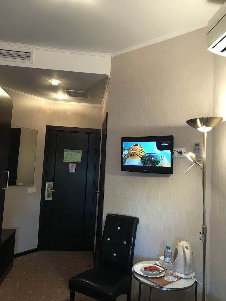 Economy Twin Room photo 3