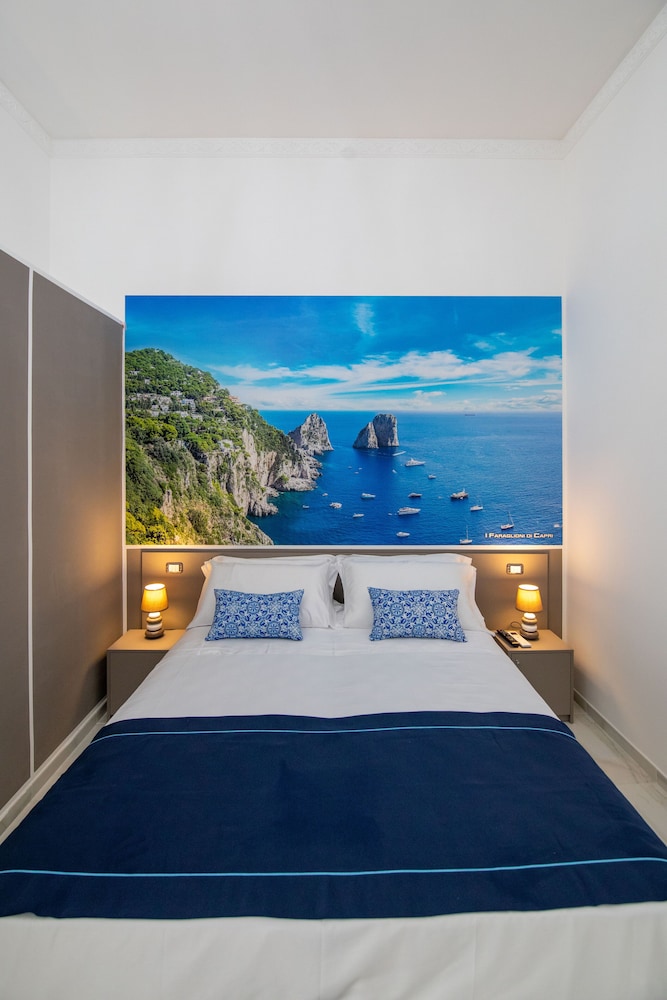 Double Room (Capri) photo 3