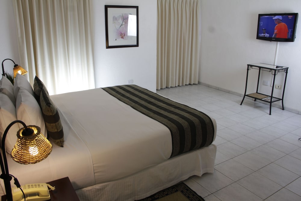 Deluxe Suite photo 1