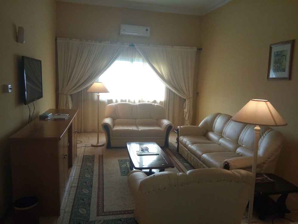 Executive Suite photo 3