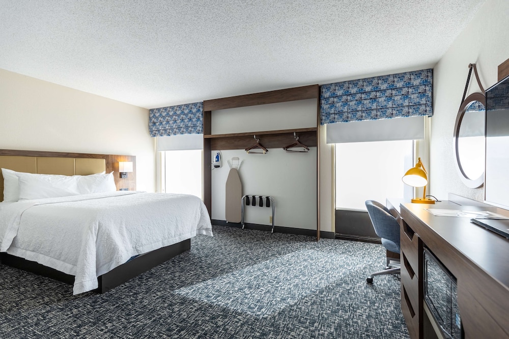 Room, 1 Queen Bed, Non Smoking - Photo 3