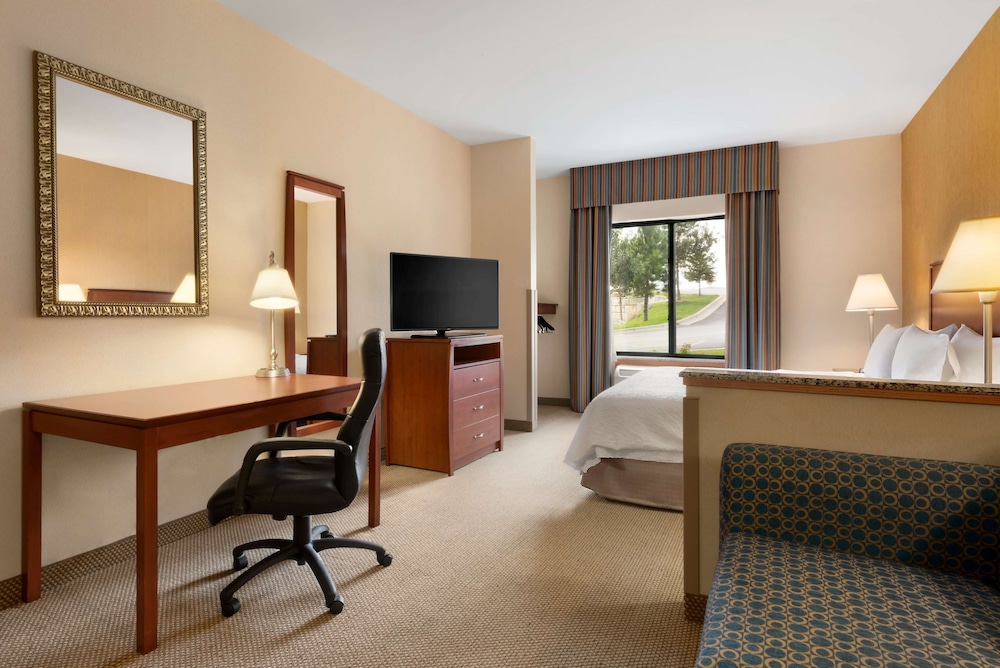 Room, 1 King Bed, Accessible, Non Smoking - Photo 2