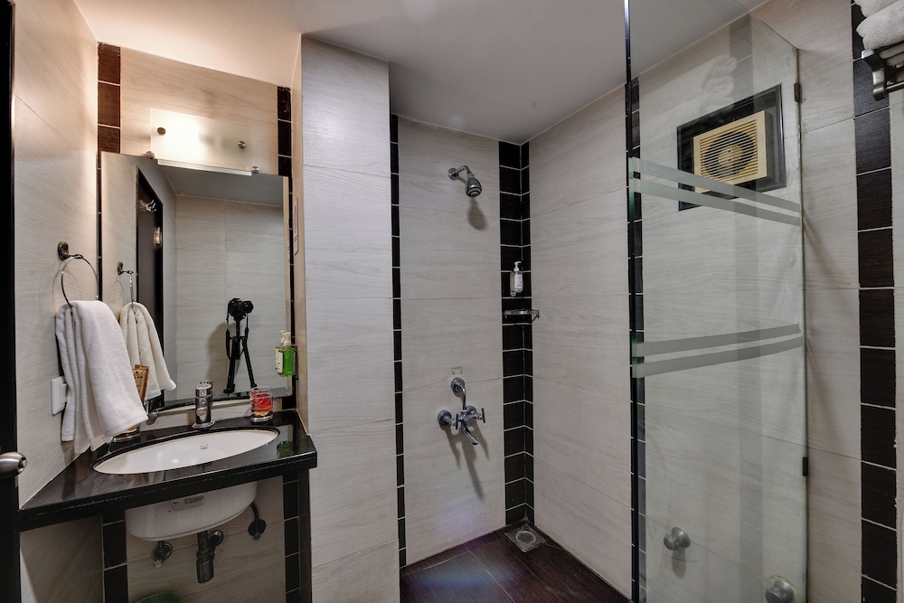 Club Room - Photo 10