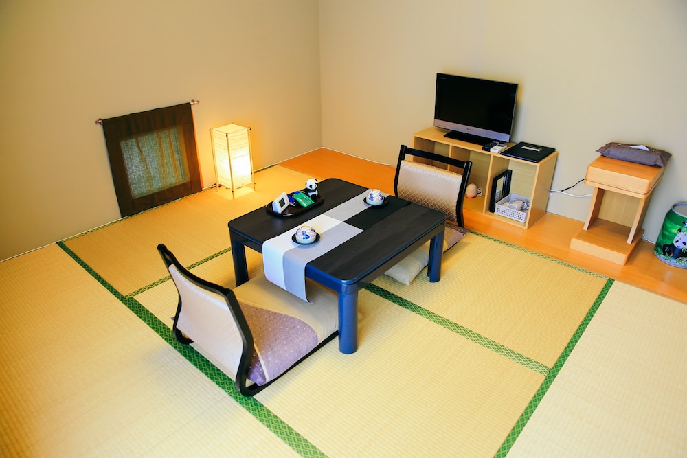 Japanese Style Economy Room for 2 Guests, Non Smoking, Shared Bathroom photo 1