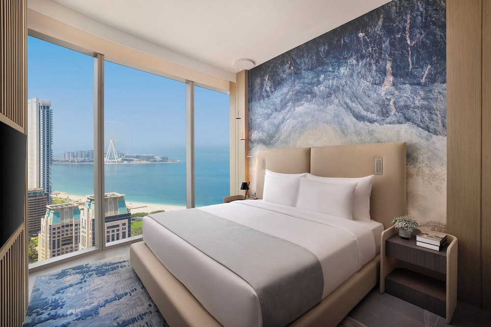 Premium Room, 1 King Bed, Sea View