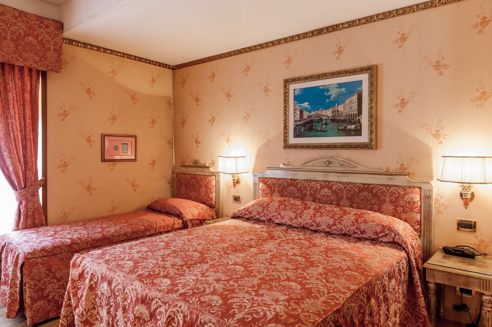 Quadruple Room photo 3