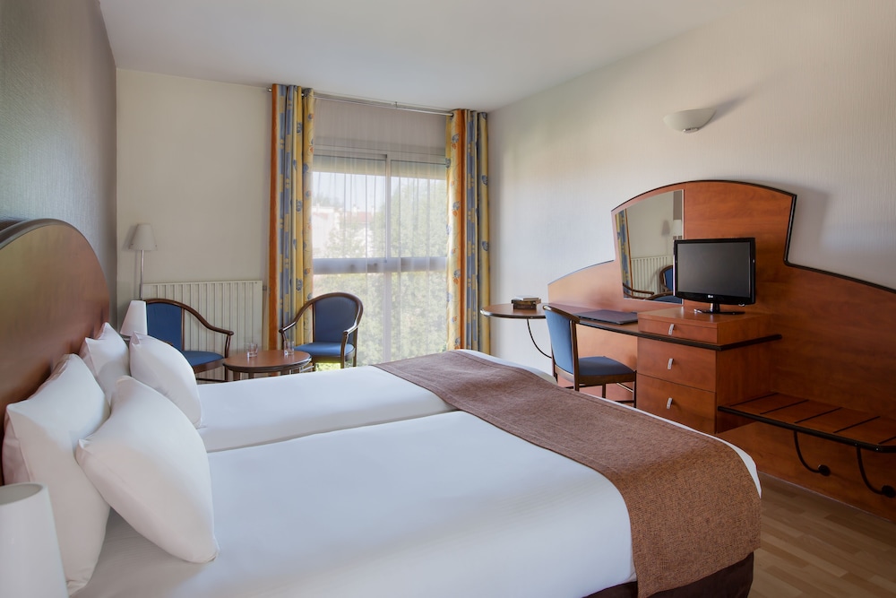 Twin Room, 2 Twin Beds - Photo 4