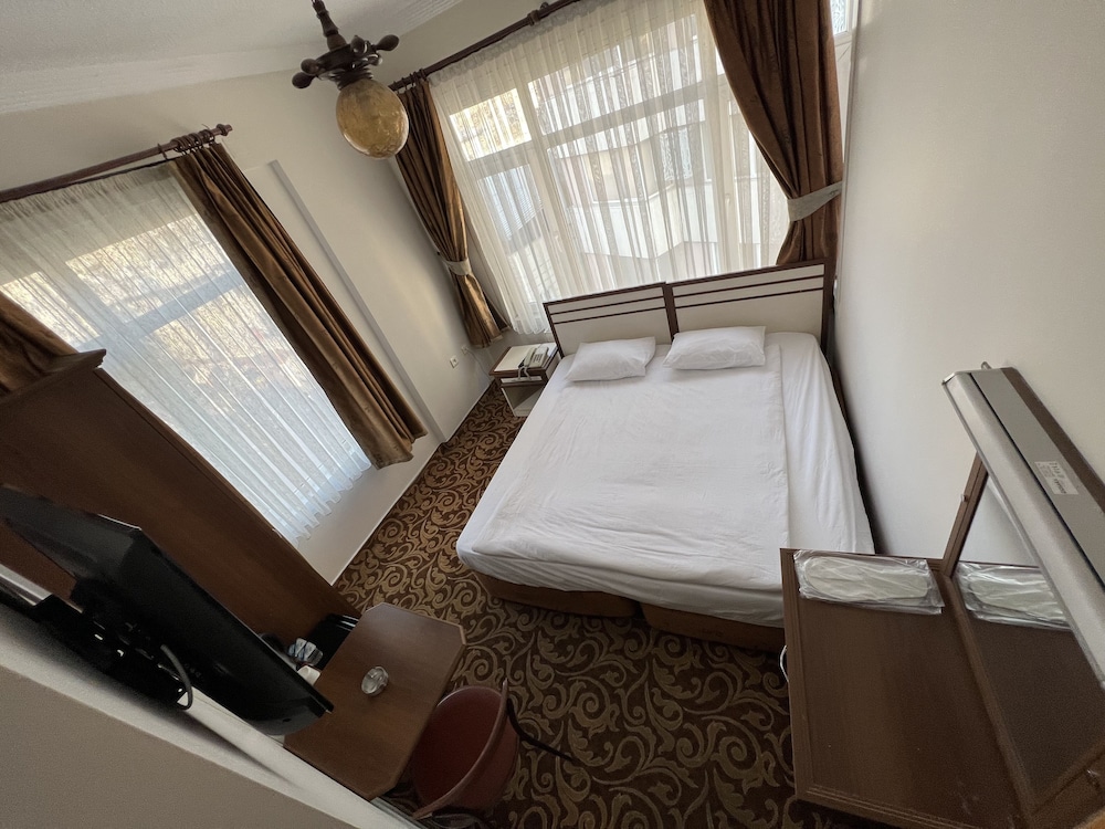 Standard Double Room photo 3