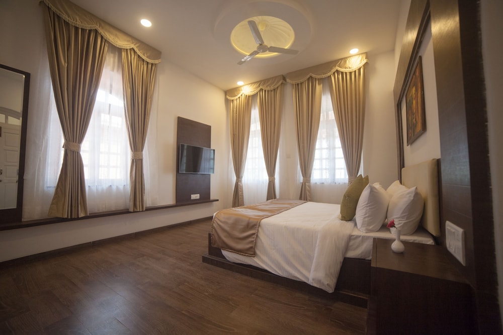 Executive Room, Valley View - Photo 5