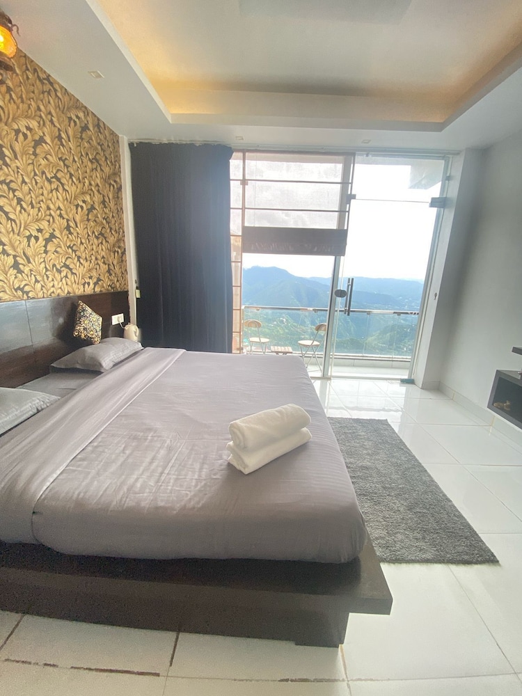 Superior Double Room, Balcony, Hill View photo 3