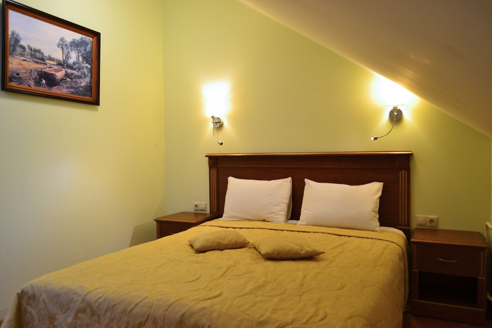 Single Room, 1 Double Bed (Attic)