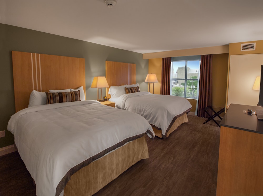 Room, 2 Queen Beds, Accessible photo 1