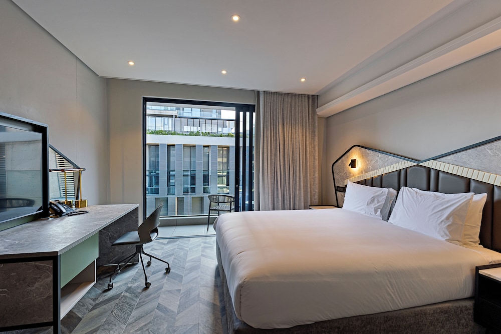 Deluxe Double or Twin Room, 1 Bedroom, Non Smoking, City View photo 1