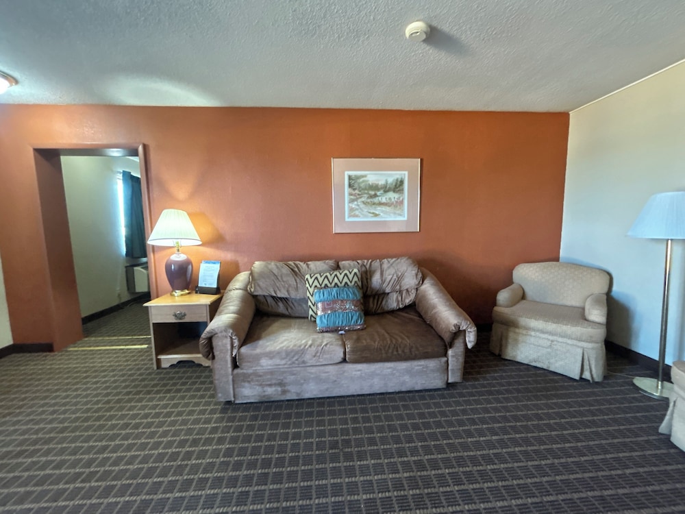 Suite, 2 King Beds, Smoking, Refrigerator & Microwave with Sofa-Bed photo 2