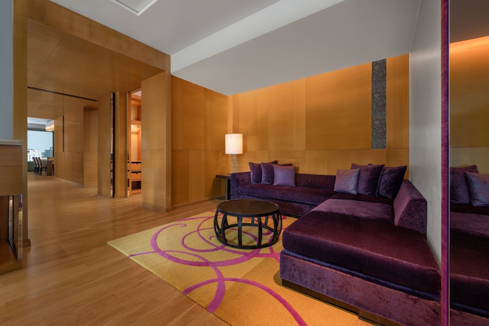 Presidential Suite, 3 Bedrooms, High Floor, Non Smoking thumbnail 5