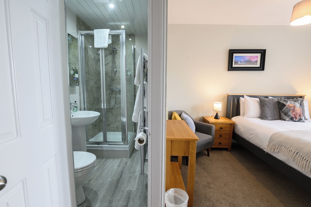 Double Room, Ensuite, Sea View photo 3