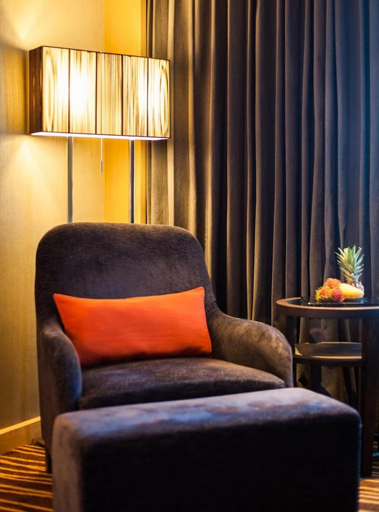 Executive Room, 2 Twin Beds (Club) thumbnail 6