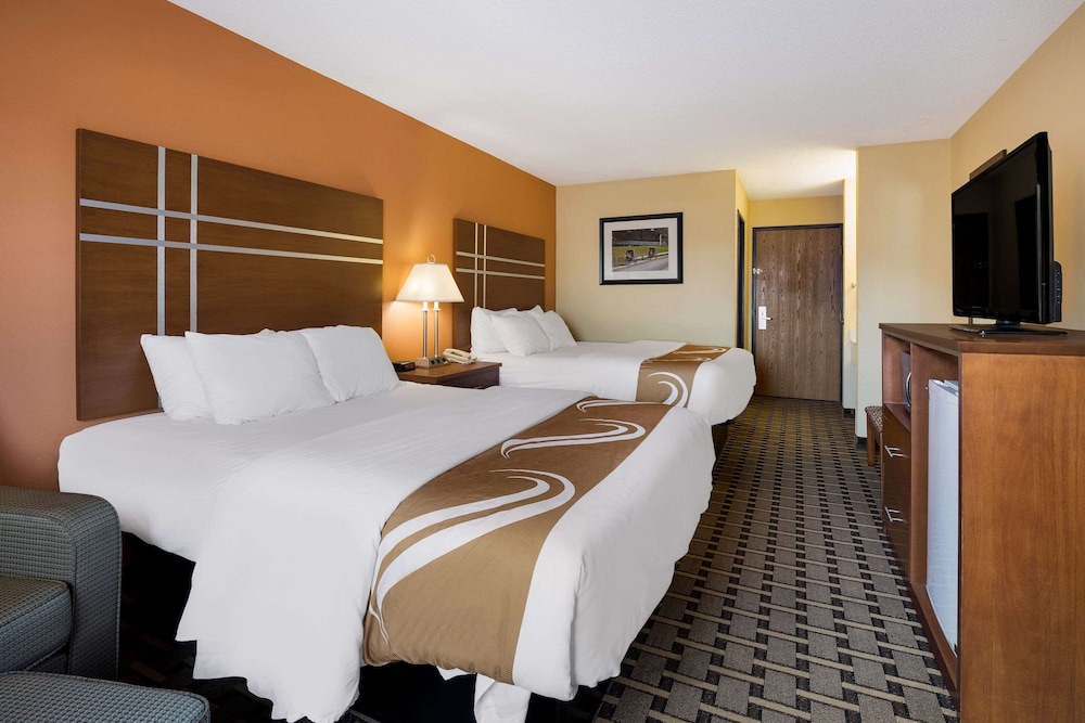 Standard Room, 2 Queen Beds, Non Smoking photo 2