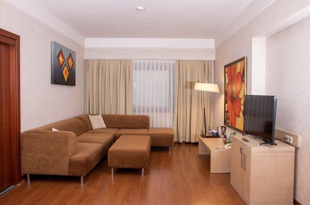 Executive Suite photo 1