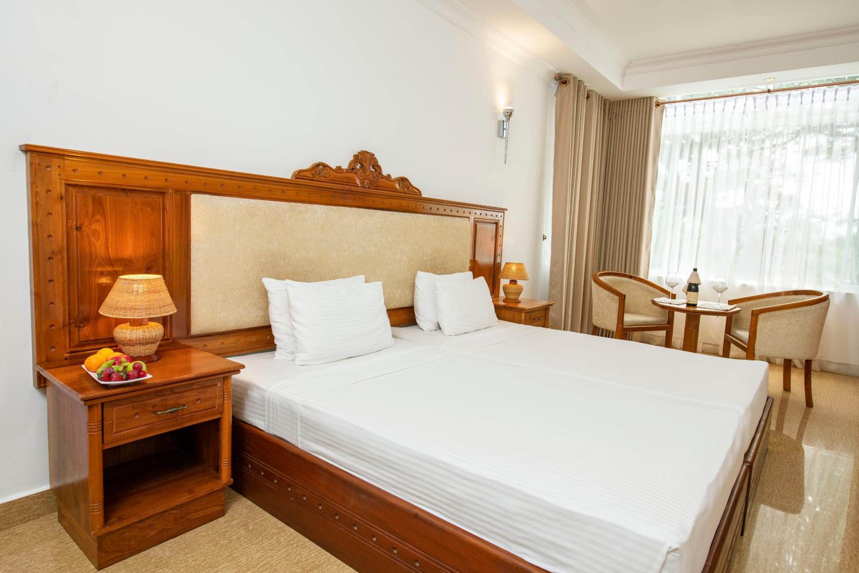Deluxe Double Room (2 Adults + 1 Child) photo 3