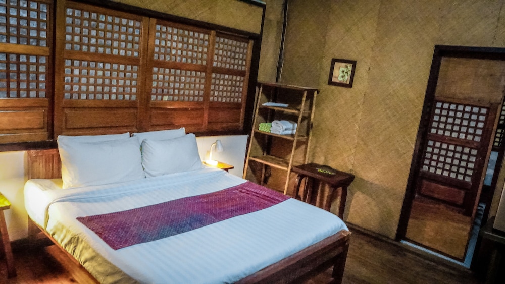 Deluxe Double Room, Beach View photo 3