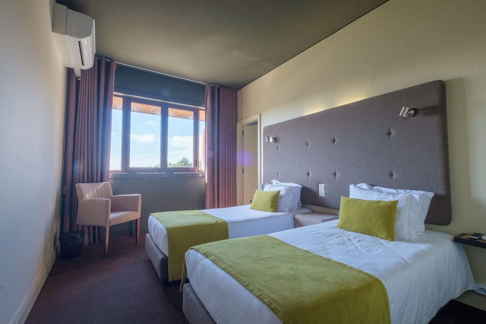 Premium Twin Room, River View