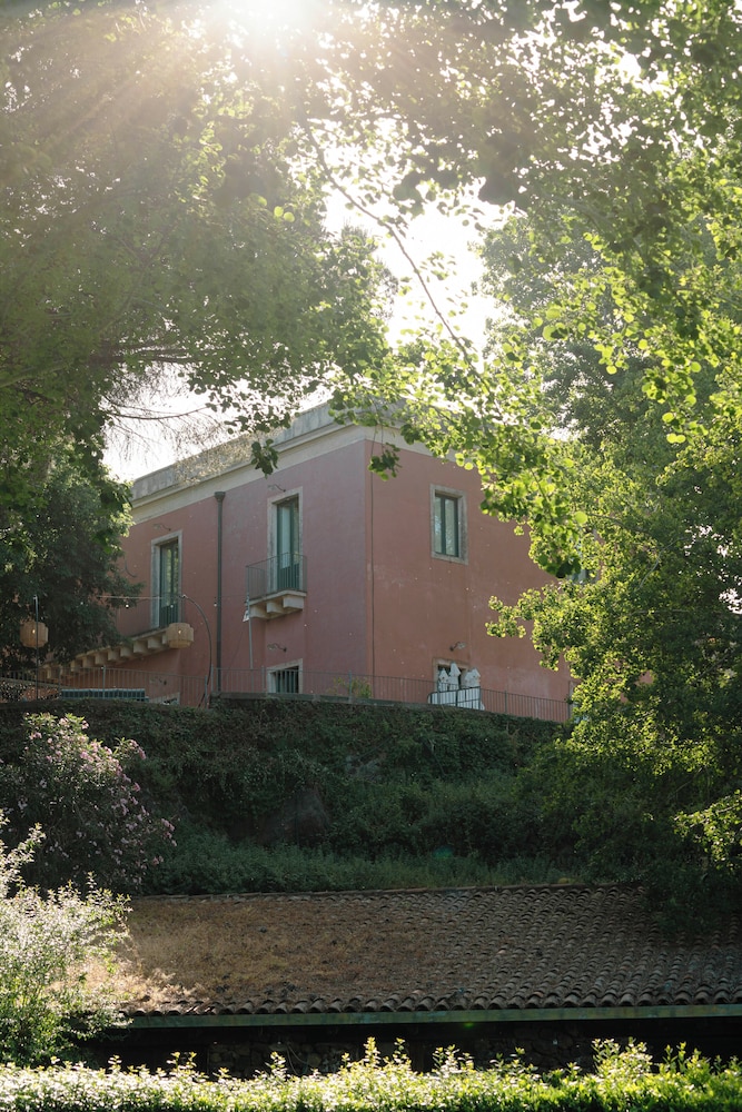 Club Room, 2 Twin Beds, Balcony (House)