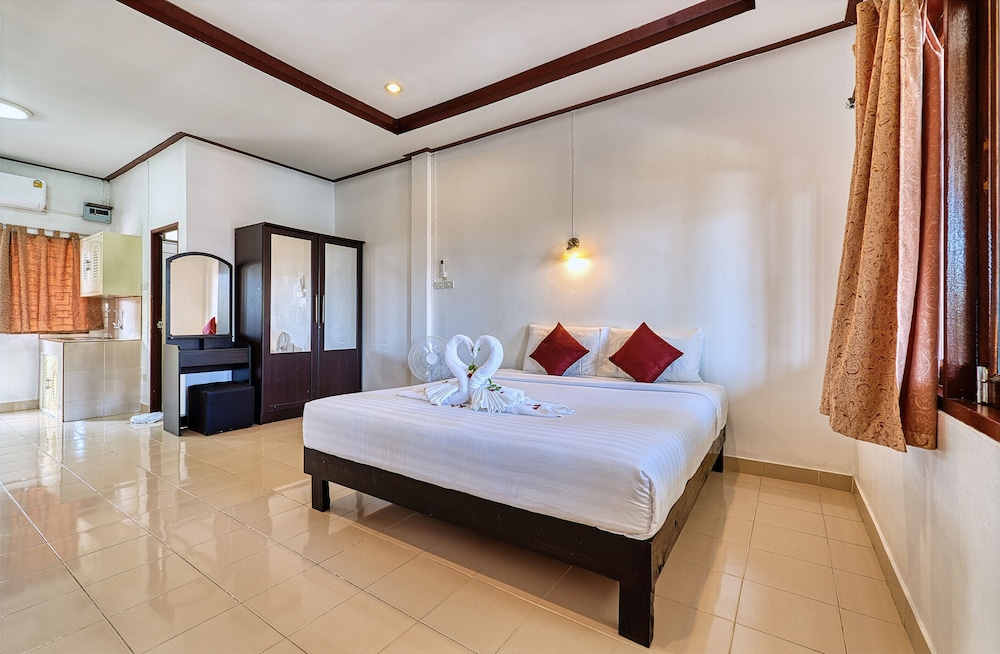 Twin Room with Balcony photo 3