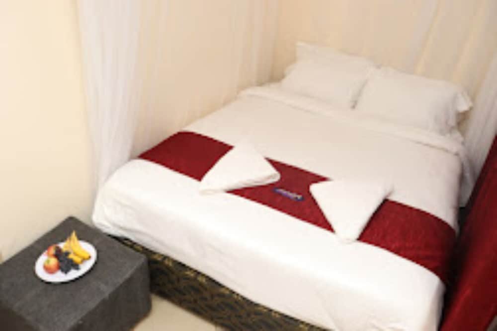 Deluxe Double Or Twin Room photo 3