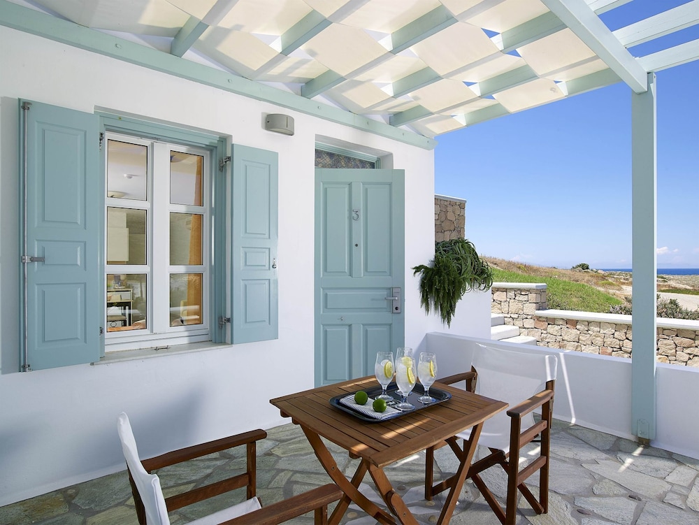 Double or Twin Room, Partial Sea View