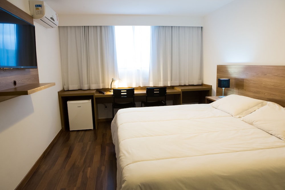 Comfort Room, 1 King Bed photo 1