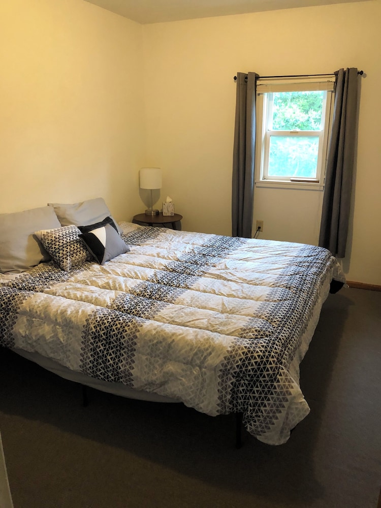 Basic Double or Twin Room photo 2