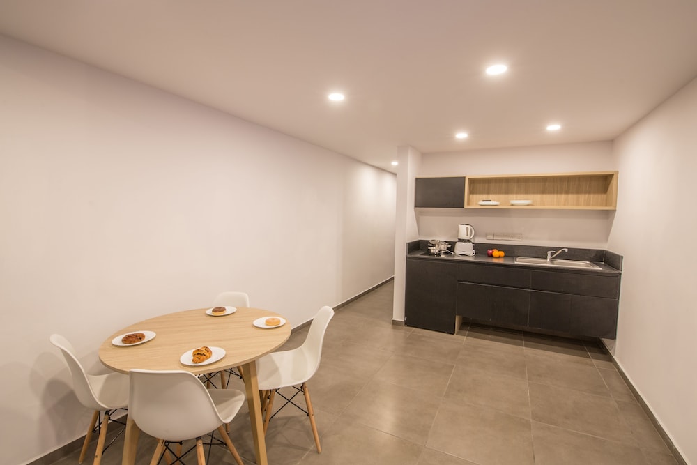 Luxury Apartment, 2 Bedrooms photo 3