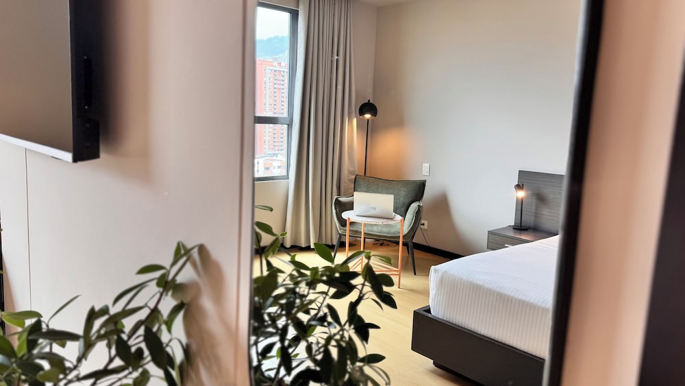 Deluxe Double Room, 1 Queen Bed - Photo 9
