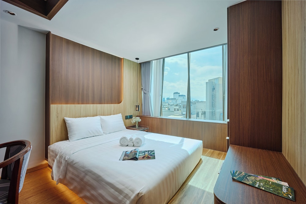 Deluxe Double Room, City View