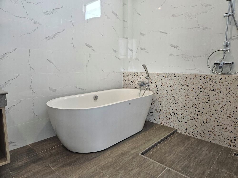 Two Bedroom Pool Villa - B3 - Photo 19