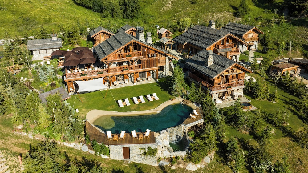 高级别墅 (Hameau Exclusif)