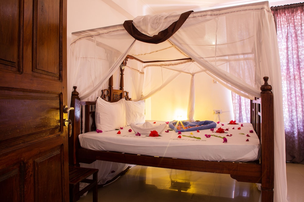 Standard Triple Room, Garden View