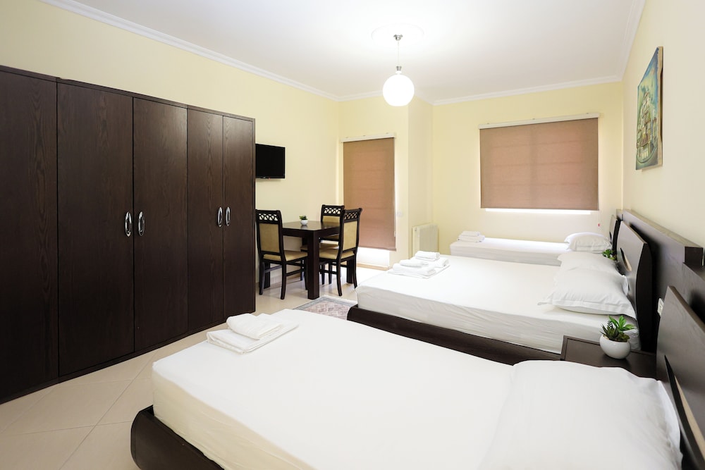 Family Quadruple Room, 1 Bedroom, Balcony, Mountain View