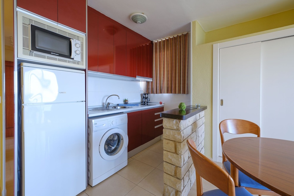 Apartment, 1 Bedroom (4 people, 4th floor, No. 16) photo 2