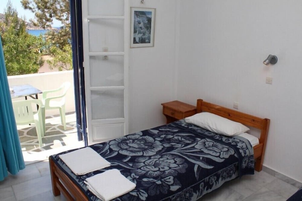Shared Dormitory, Mixed Dorm - Garden View