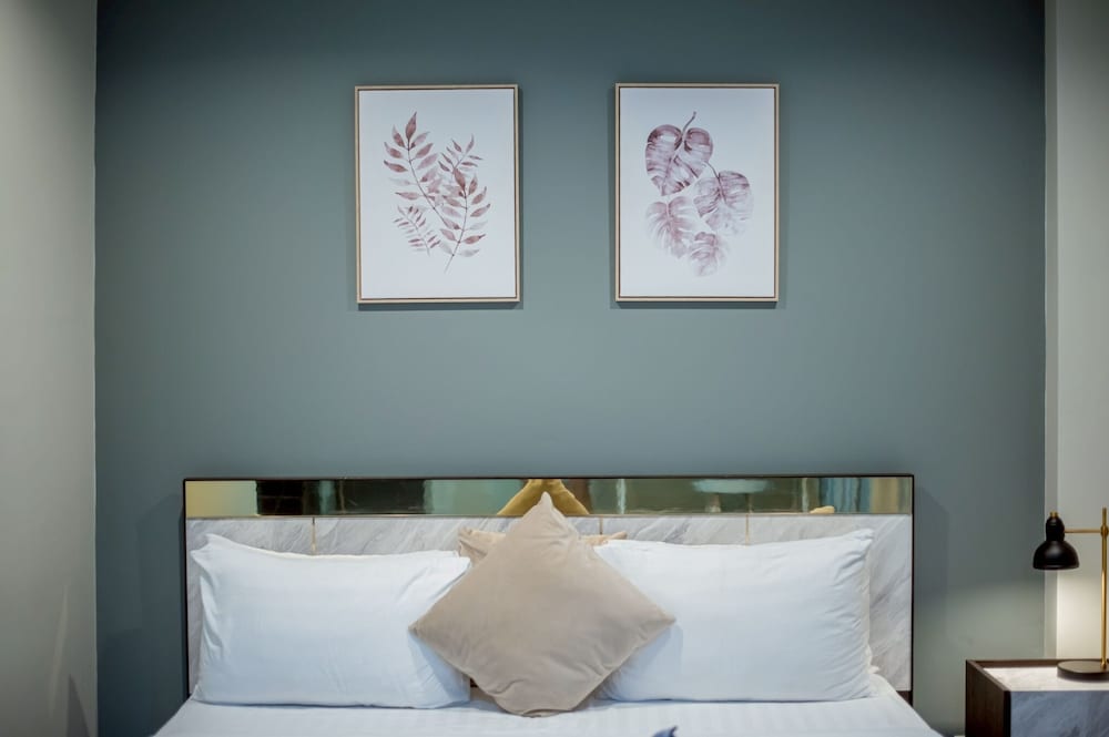 Residence-Side Deluxe Double Bed - Photo 6