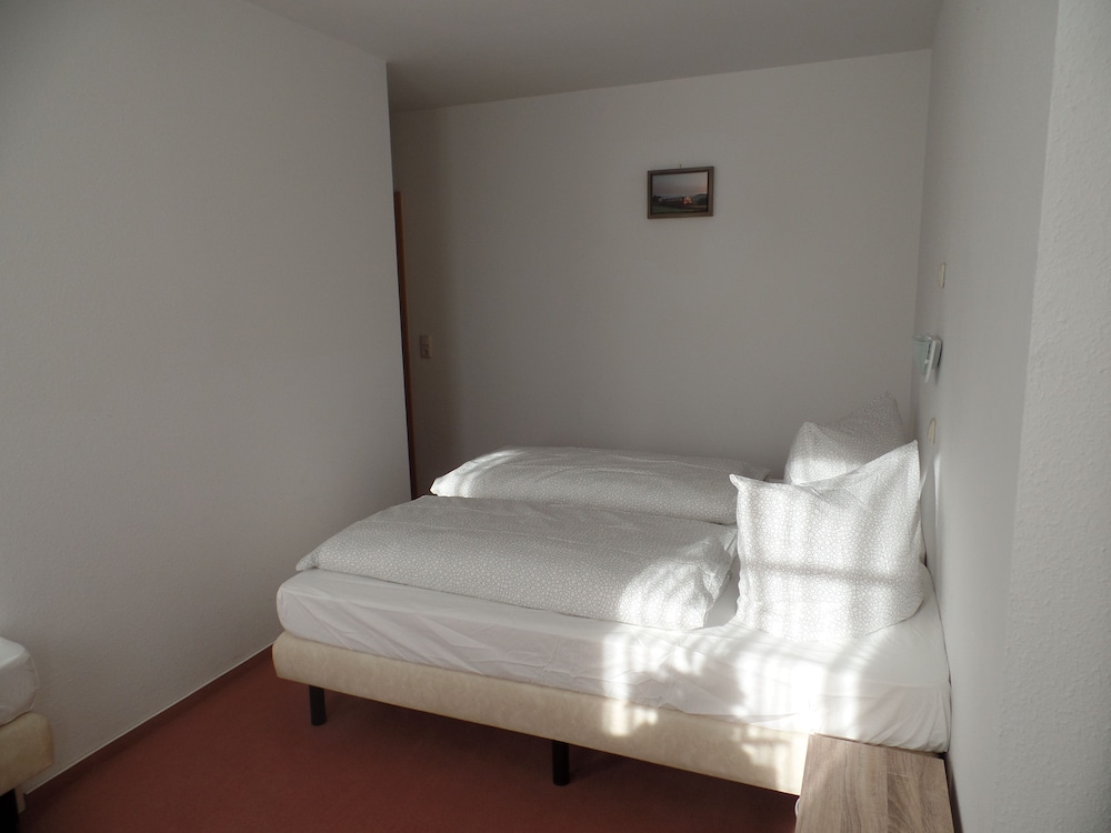 Basic Triple Room - Photo 3
