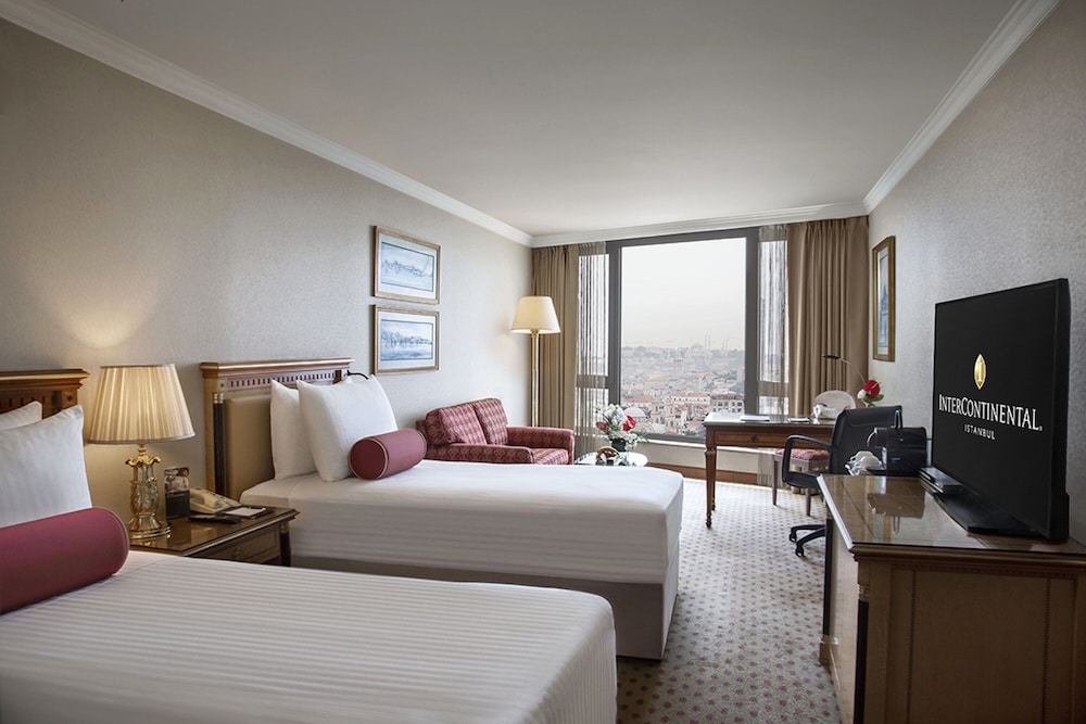 Classic Room, 2 Twin Beds, Smoking, Sea View