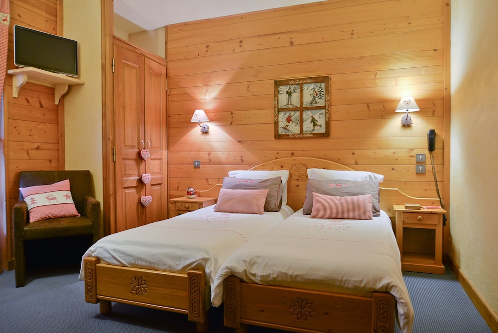 Standard Double Room photo 2