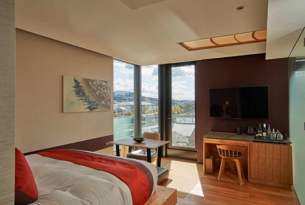 Superior Room (River) - Photo 2